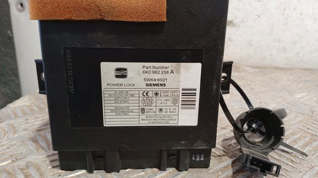 Módulo de conforto da porta dianteira 6K0962258 VAG