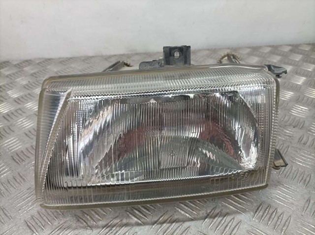 Luz esquerda 6K1941015B VAG