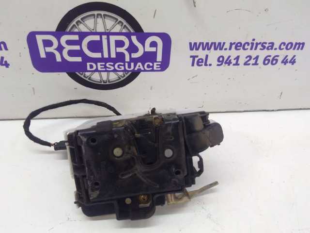 Fecho da porta dianteira direita 6K4837016B VAG