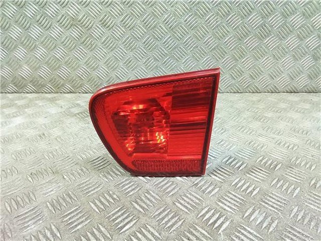 Lanterna traseira esquerda interna 6K6945091B VAG