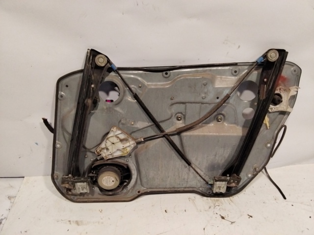 Chassi da porta dianteira esquerda 6L4837751Q VAG