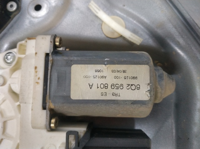 Mecanismo de acionamento de vidro da porta dianteira direita 6L4837752AQ VAG