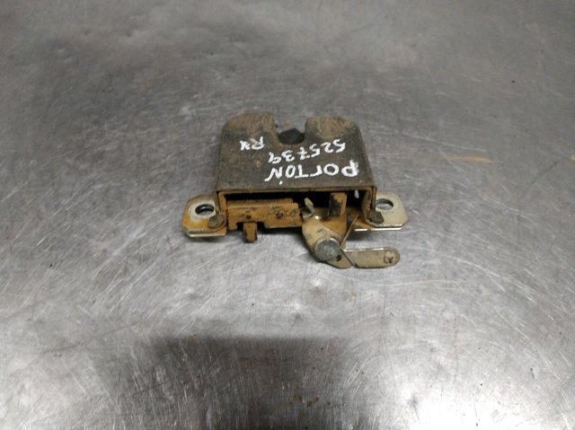Fecho de tampa de porta-malas (de 3ª/5ª porta traseira) 6L6827505A VAG