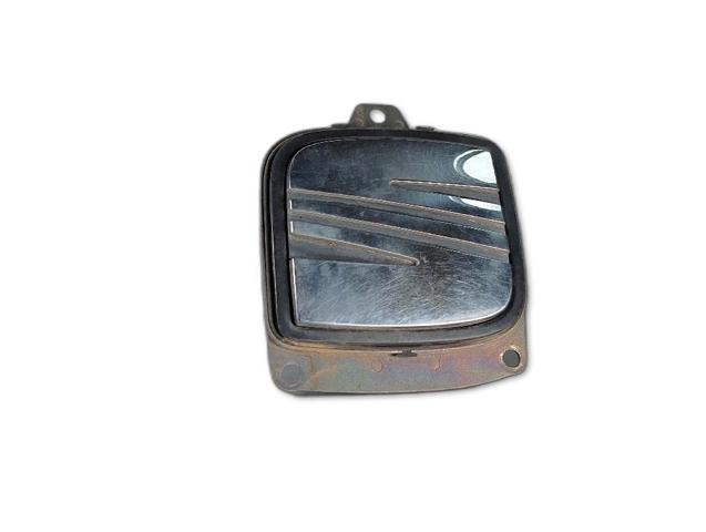 Gozno da porta traseira (de 3º/5º bagageiro) 6L6827565C VAG