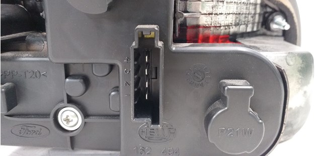 6M2113A602AK Ford