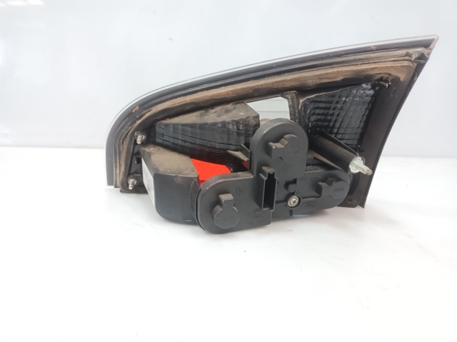 Lanterna traseira esquerda interna 6M2113A603AK FORD