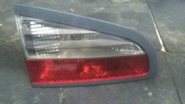 Lanterna traseira esquerda interna 6M2113A603AK FORD