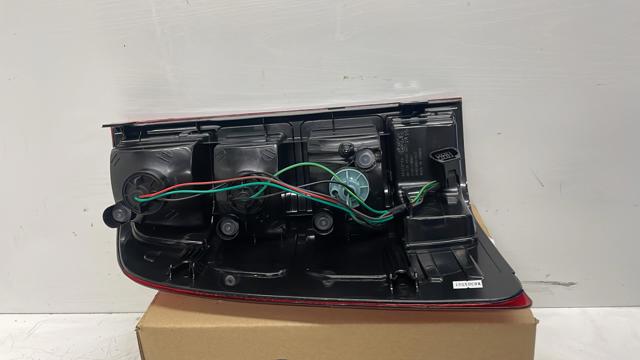 Lanterna traseira direita 6M3413B504BD FORD