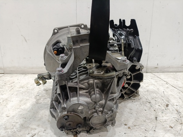 6M5R7002YC Mazda