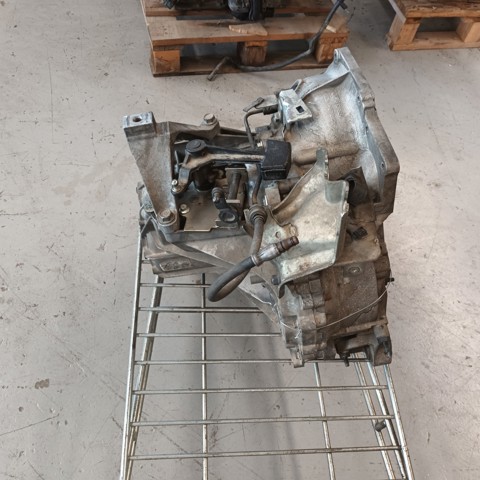 6M5R7002YC Mazda