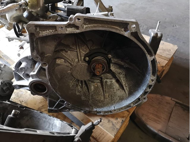 6M5R7002YC Mazda
