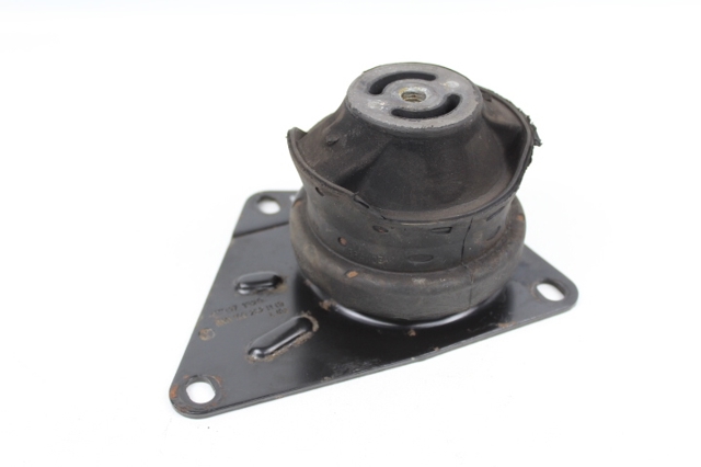 Coxim (suporte) direito de motor 6N0199262H VAG