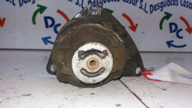Coxim (suporte) esquerdo de motor 6N0199555AA VAG