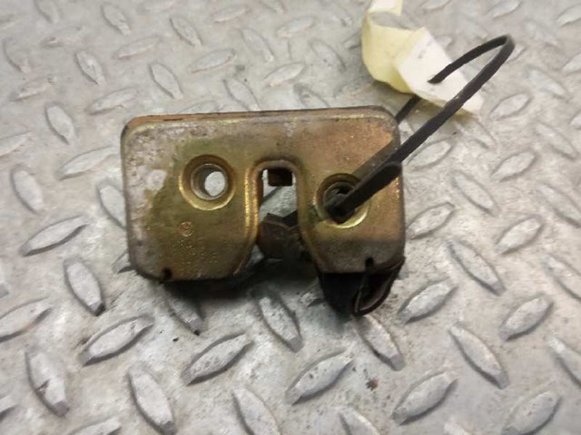 Fecho de tampa de porta-malas (de 3ª/5ª porta traseira) 6N0827505 VAG
