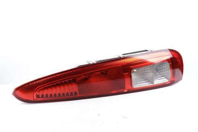 Lanterna traseira direita 6N1113A602AA FORD
