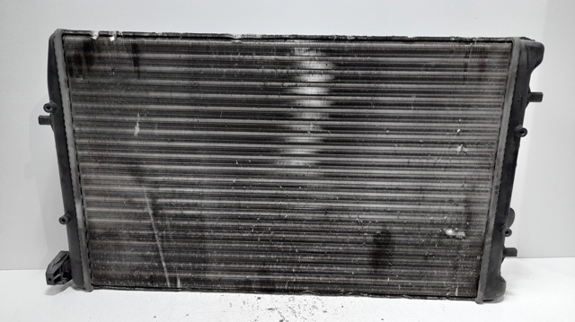 Radiador de esfriamento de motor 6Q0121253AG VAG