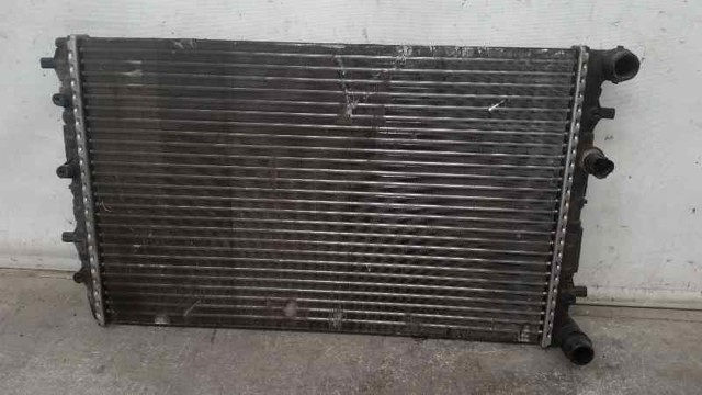 Radiador de esfriamento de motor 6Q0121253Q VAG