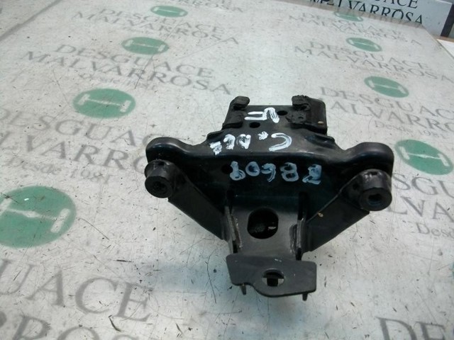Coxim (suporte) esquerdo de motor 6Q0199555AD VAG