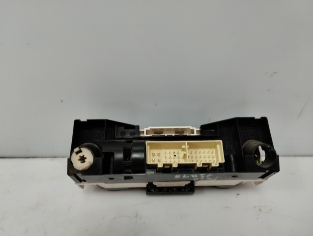 6Q0820045E VAG
