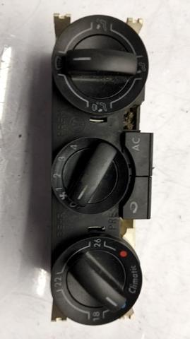6Q0820045H VAG