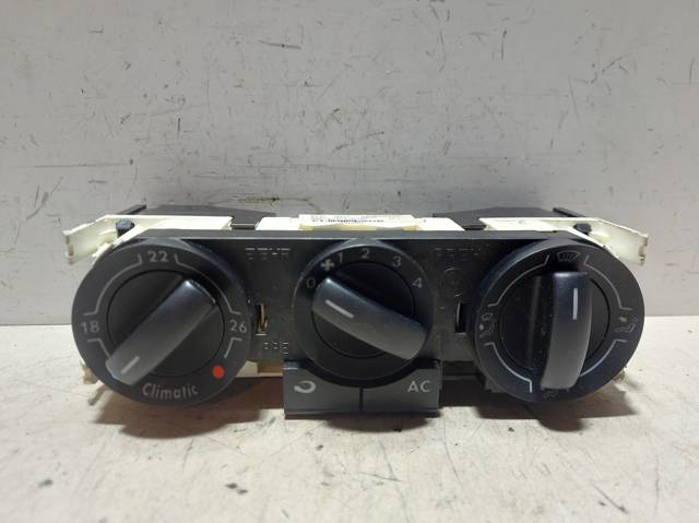 6Q0820045H VAG