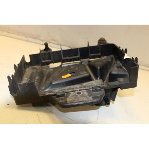 Fixação (suporte) de bateria recarregável 6Q0915331 VAG