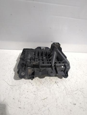 Fixação (suporte) de bateria recarregável 6Q0915331 VAG