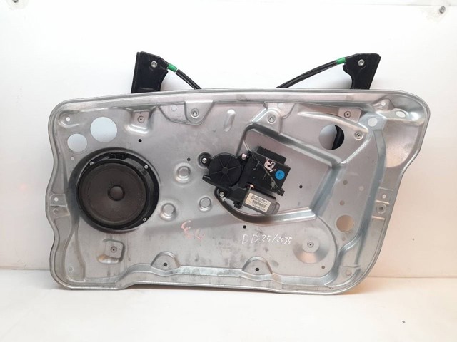 Motor de acionamento de vidro da porta dianteira direita 6Q1959802A VAG