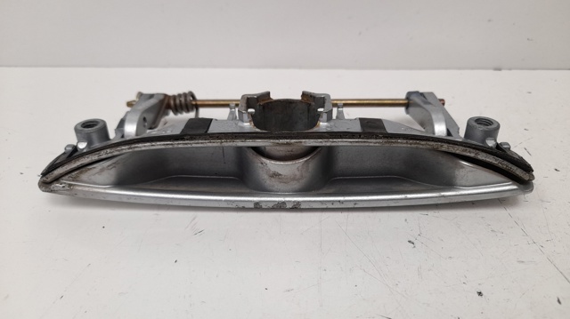 Puxador externo de tampa de porta-malas (de 3ª/5ª porta traseira) 6Q6827565E VAG
