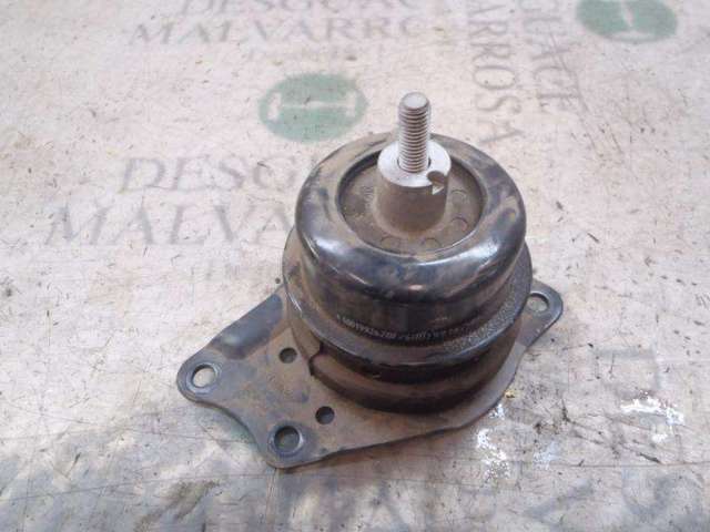 Coxim (suporte) direito de motor 6R0199167AA VAG
