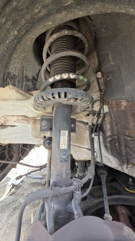 Mola dianteira Skoda Rapid  NH3, NK3, NK6 ao melhor preço