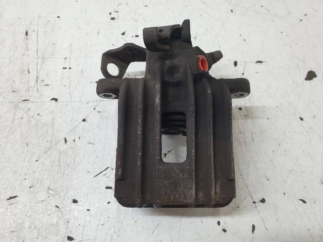 Suporte do freio traseiro direito 6R0615424 VAG