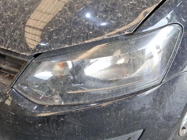 Luz esquerda 6R1941015E VAG
