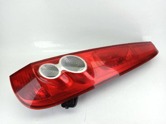 Lanterna traseira direita 6S6113404A FORD