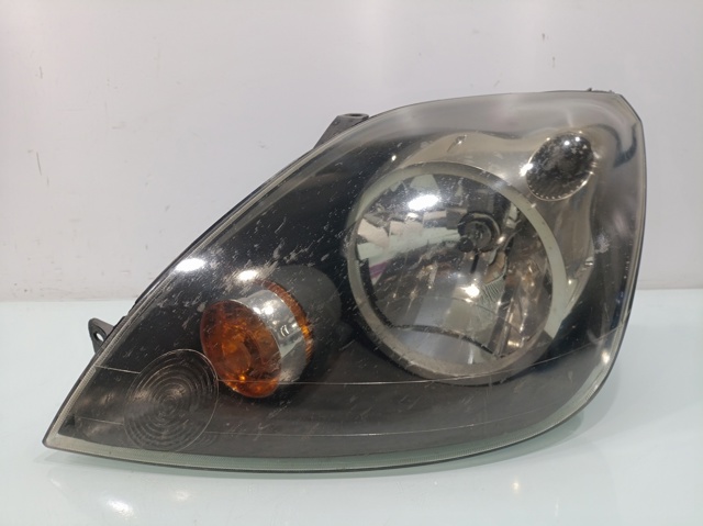 Luz esquerda 6S6113W030AE FORD