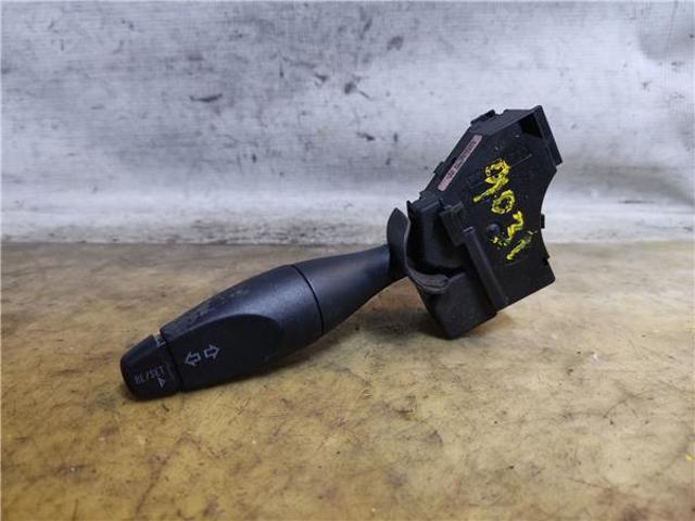 Comutador esquerdo instalado na coluna da direção 6S6T13335AA FORD