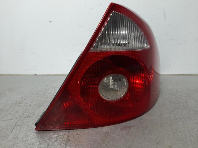 Lanterna traseira direita 6S7113404A FORD