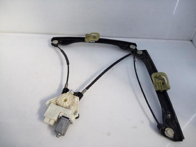 Motor de acionamento de vidro da porta dianteira esquerda 6V1959801B VAG