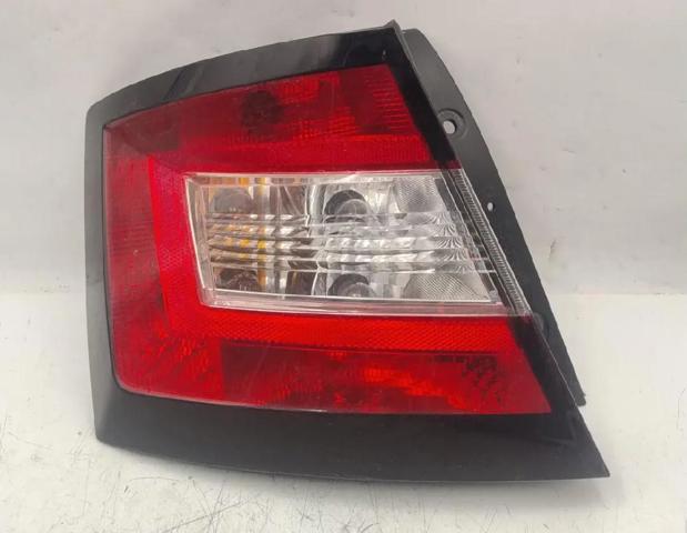 Lanterna traseira esquerda 6V6945111 VAG