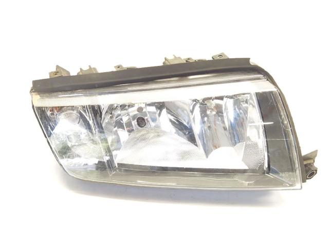 Luz direita 6Y1941016P VAG
