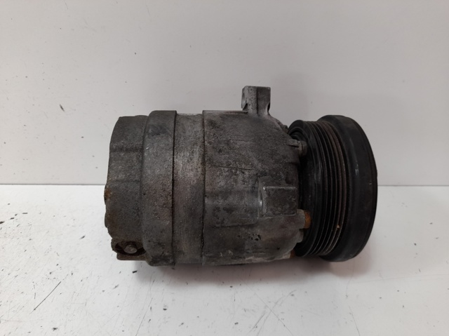 Compressor de aparelho de ar condicionado 700666 GM