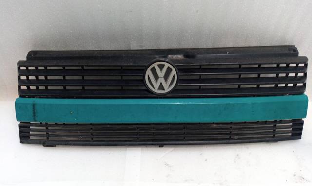 Grelha do radiador 701853653 VAG