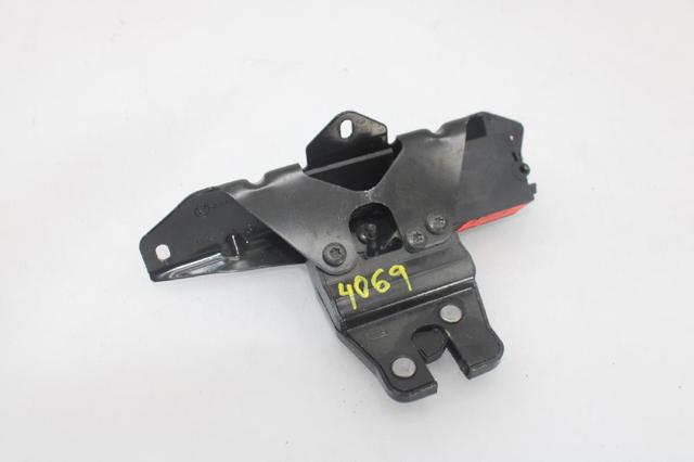 Fecho de tampa de porta-malas (de 3ª/5ª porta traseira) 7114612 BMW