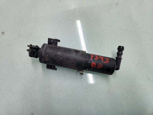 Suporte do injetor de fluido para lavador das luzes (cilindro de elevação) 7117845 BMW