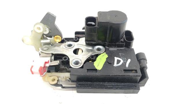 Fecho da porta dianteira esquerda 7121008032 SSANG YONG