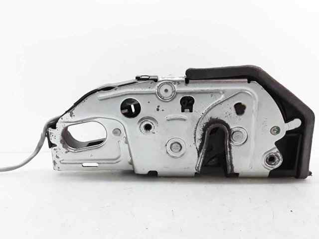 Fecho da porta dianteira esquerda 7148475 BMW