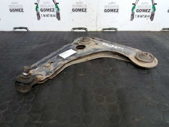 Braço oscilante inferior esquerdo de suspensão dianteira 7152281 FORD