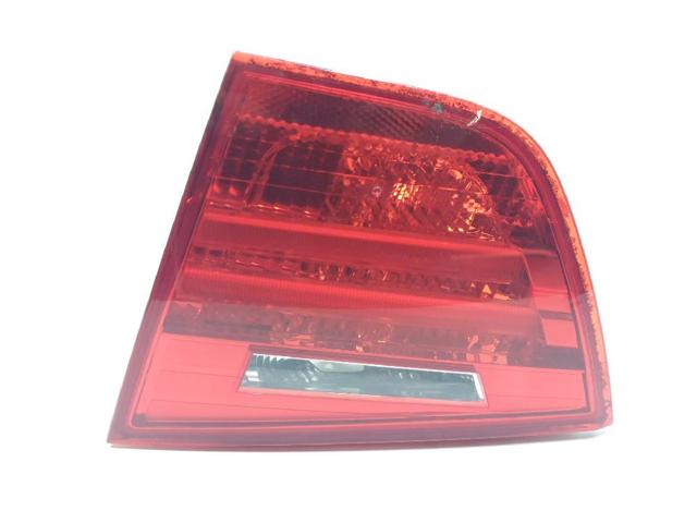 Lanterna traseira direita interna 7154162 BMW