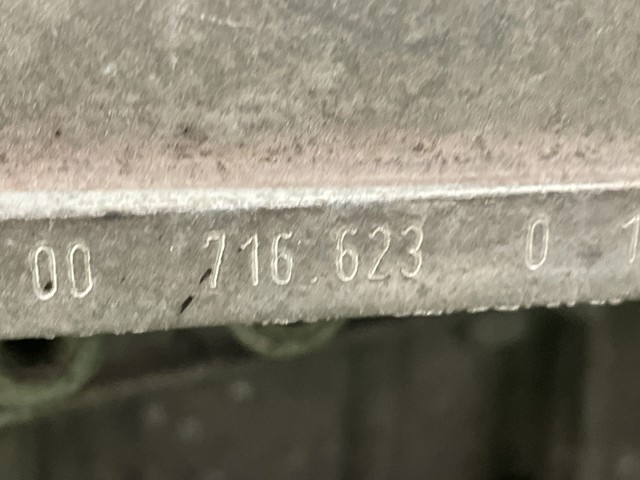716623 Mercedes