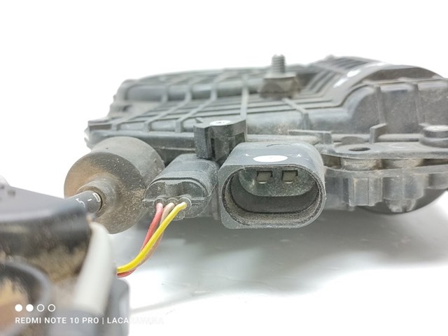 Fecho da porta dianteira direita 7167582 BMW